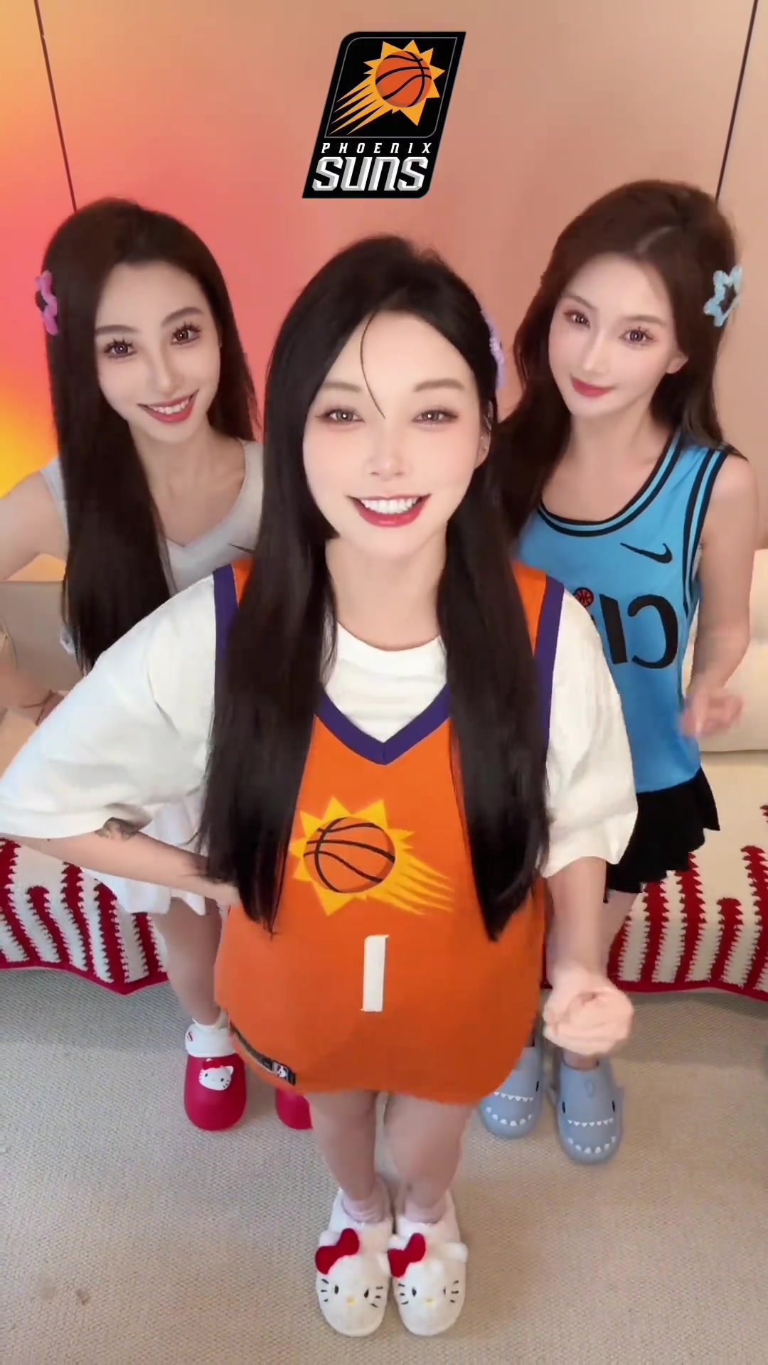 女主播小太陽生娃后回歸崗位備戰(zhàn)季后賽了