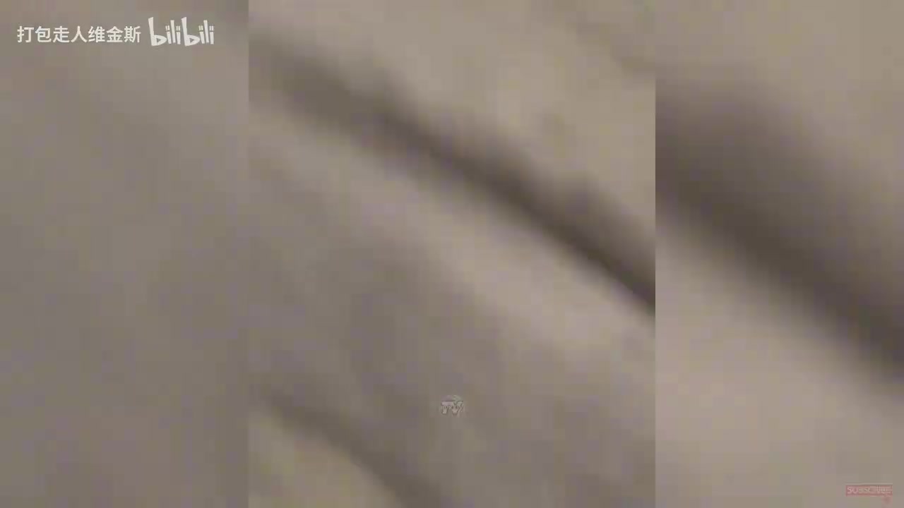 赤裸半身激情慶祝當(dāng)庫班得知獨(dú)行俠獲得狀元簽時(shí)