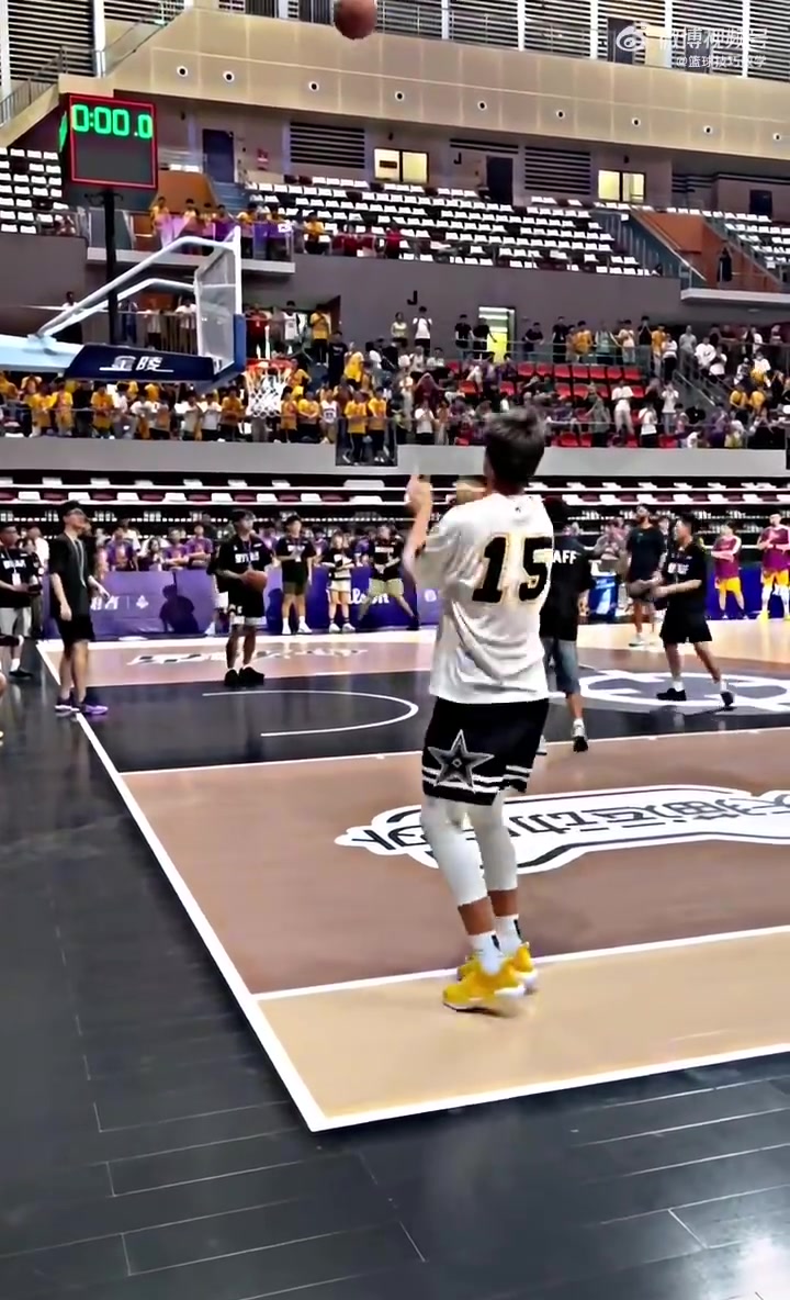 這就是NBA球員里夫斯中國行投籃訓(xùn)練幾乎不投丟的
